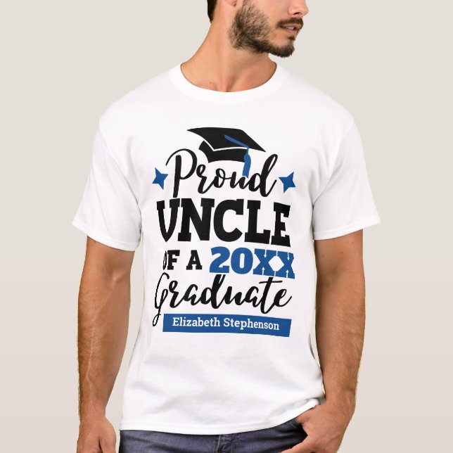Camiseta Orgulhoso Tio 2022 formando azul-tassel (Frente)