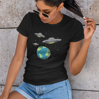 Camiseta Os Aliens Estão Vindo Invasão De OVNI