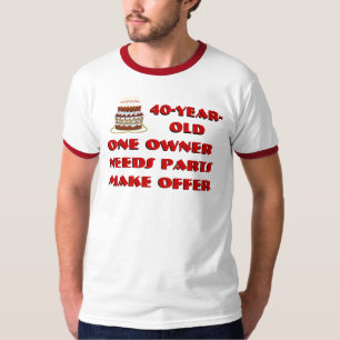 Camiseta os anos de idade 40.  Um proprietário.  Peças da