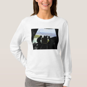 Camiseta Os aviadores eliminam uma pálete de bens doados