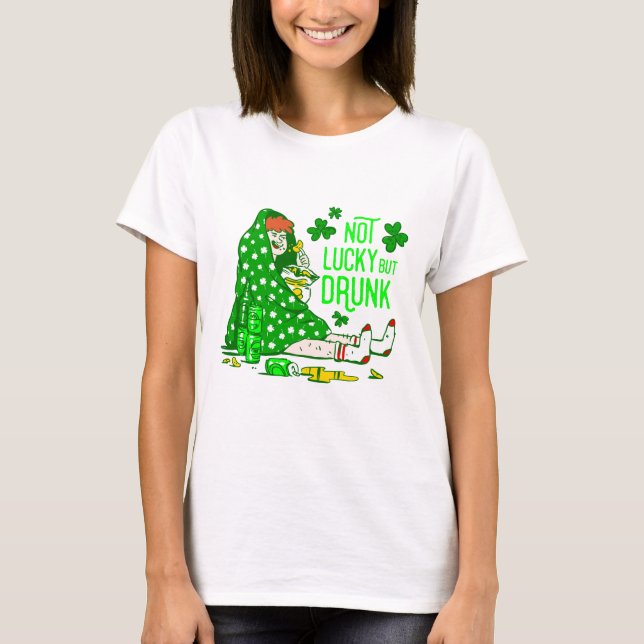 Camiseta os clientes não têm sorte, mas quarentena em bebad (Frente)