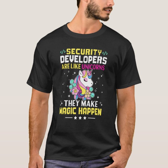 Camiseta Os Desenvolvedores De Segurança São Como Unicórnio (Frente)