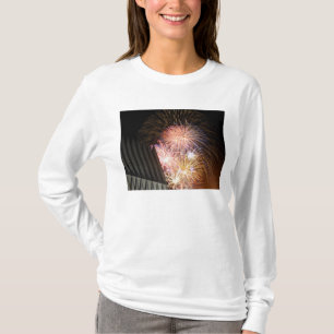 Camiseta Os fogos-de-artifício explodem