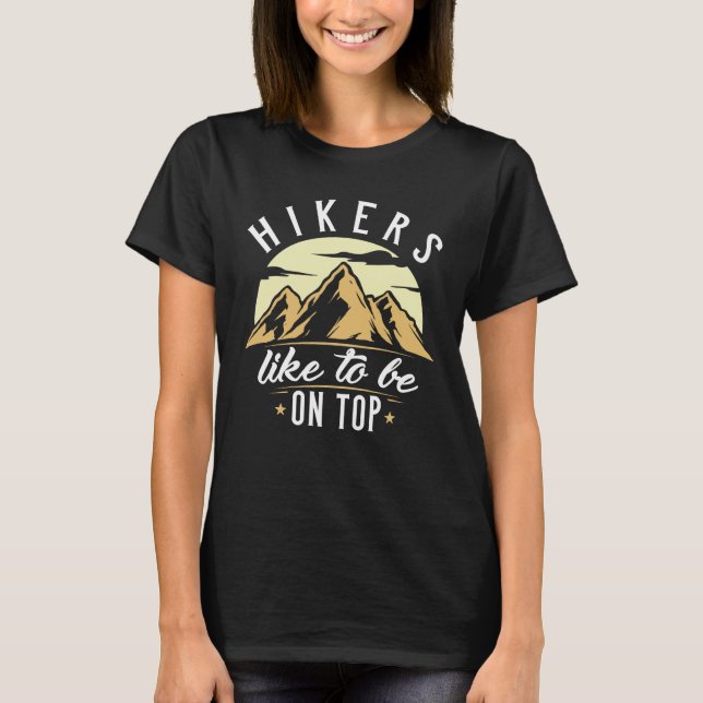 Camiseta Os Hikers Gostam De Estar No Topo (Frente)