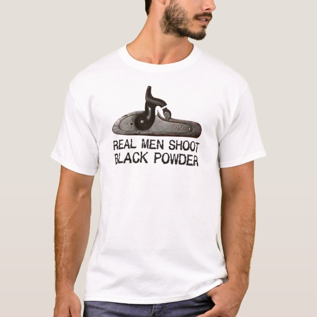 Camiseta Os homens reais disparam no pó preto, rifle do (Frente)