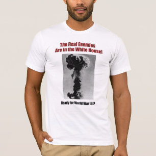Camiseta Os inimigos reais estão na casa branca