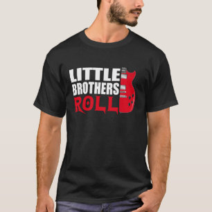 Camiseta Os Irmãos Pequenos Cortam O Irmão Mais Novo