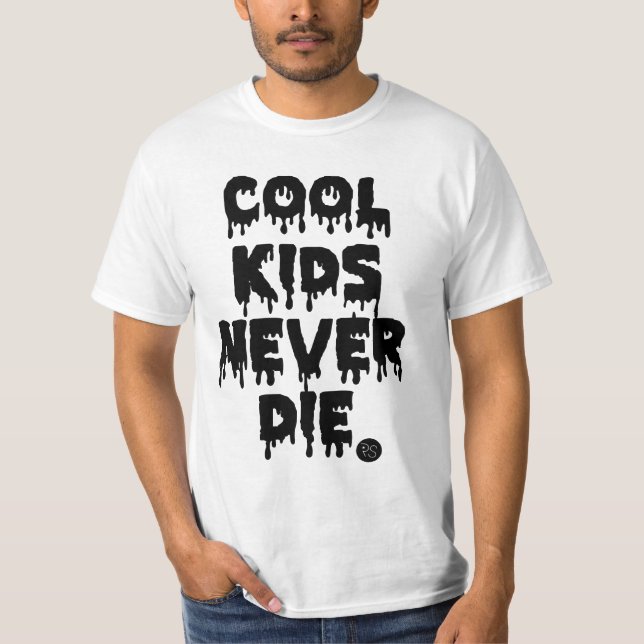 CAMISETA OS MIÚDOS LEGAL NUNCA MORREM (Frente)