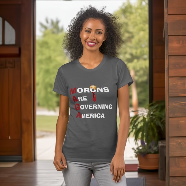 Camiseta Os Morons Governam A Cinza Política Americana (Criador carregado)