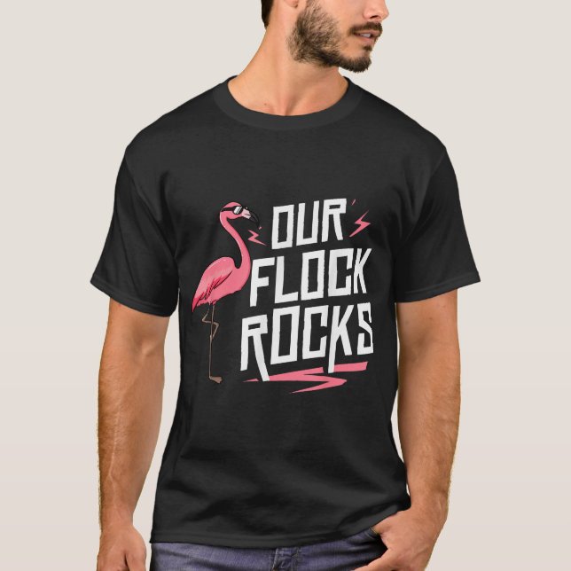 Camiseta Os Nossos Rochedos Dão Para Mulheres Flamingo Rosa (Frente)