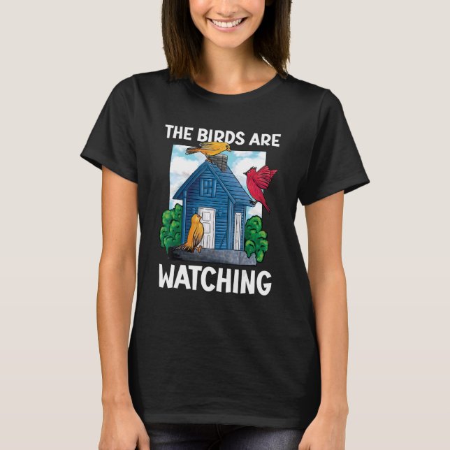 Camiseta Os Pássaros Estão Vigiando Com Pássaros (Frente)
