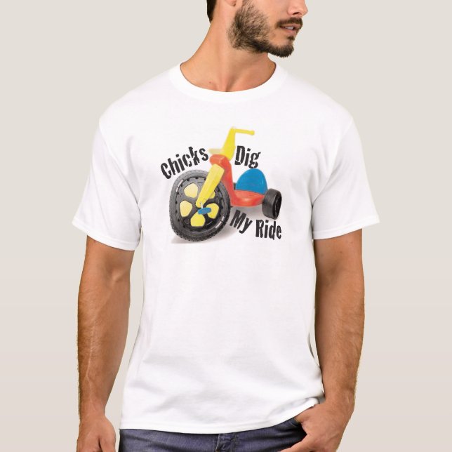 Camiseta Os pintinhos escavam meu passeio (Frente)