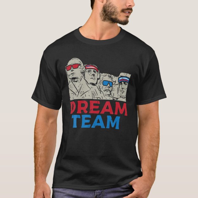 Camiseta Os Presidentes Da Equipe Dream Monte Rushmore Engr (Frente)