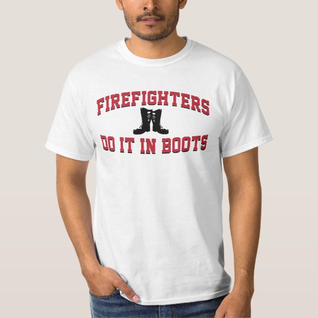Camiseta Os "sapadores-bombeiros fazem-no t-shirt engraçado (Frente)