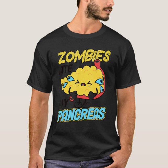 Camiseta Os Zombies Comem Minha Consciência Pâncreas Da Dia (Frente)