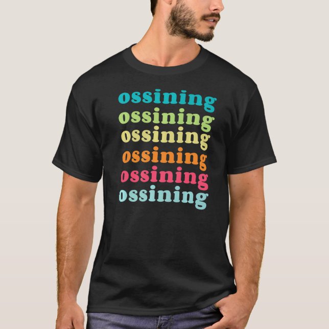 Camiseta Ossining New York NY Texto Repetindo Colorido (Frente)