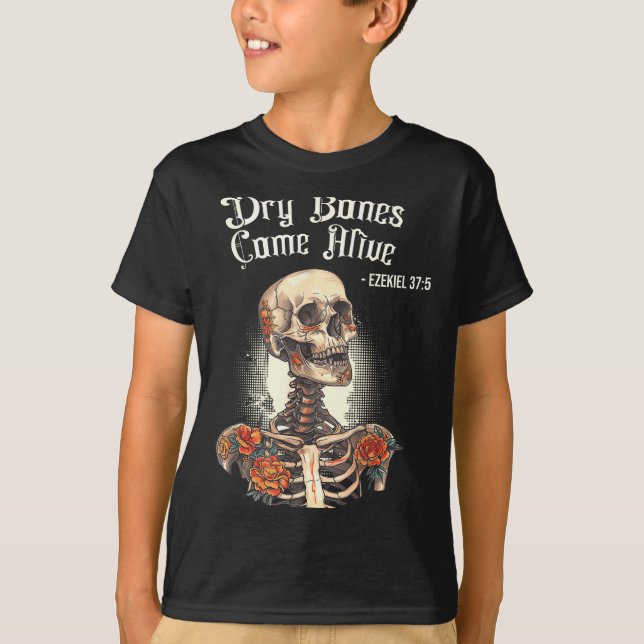 Camiseta Ossos Secos Voltam à Vida Esqueleto Floral Hal Cri (Frente)