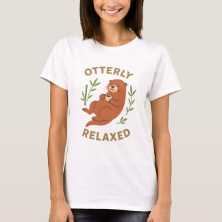 Camiseta Otterly Relaxed – Cute Otter with Tea T-Shirt