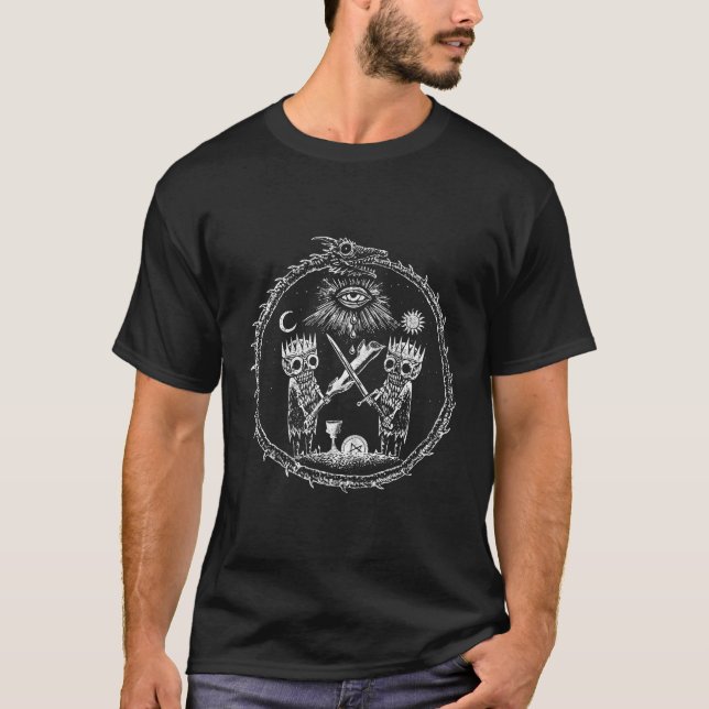 Camiseta Ouroboros Dragão Comendo Barco Negro (Frente)