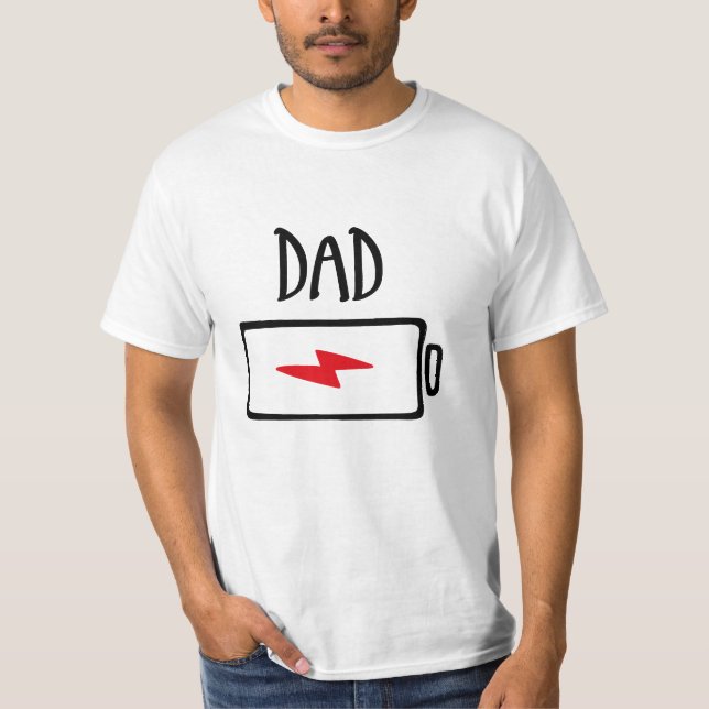Camiseta Out of Batteries – Dad (Frente)