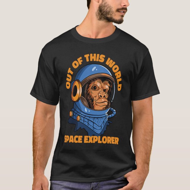 Camiseta Out Of This World Space Explorer Space Astronaut (Frente)