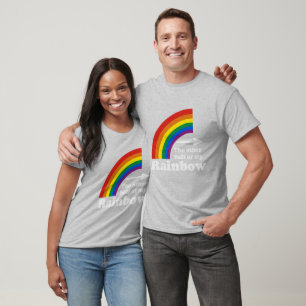 CAMISETA OUTRA METADE DA MINHA CÂMARA APONTANDO À DIREITA -