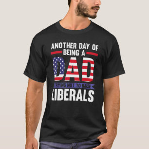 Camiseta Outro Dia De Liberais Pais No Dia 4 De Julho