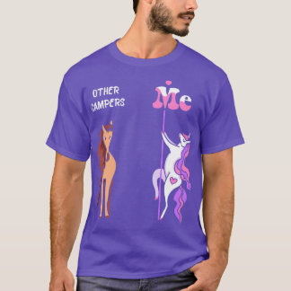 Camiseta Outros acampadores Eu Tee Unicorn Camper Engraçado