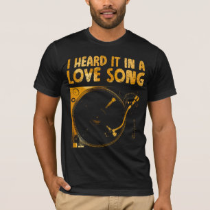 Camiseta Ouvi-o numa canção de amor