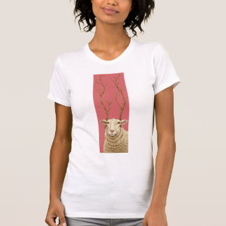 Camiseta Ovelha com galinheiro alto