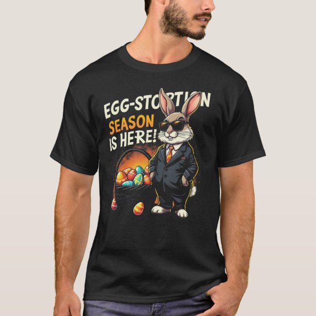 Camiseta Ovo-Storation Season Engraçado Páscoa Coelhinha (Frente)