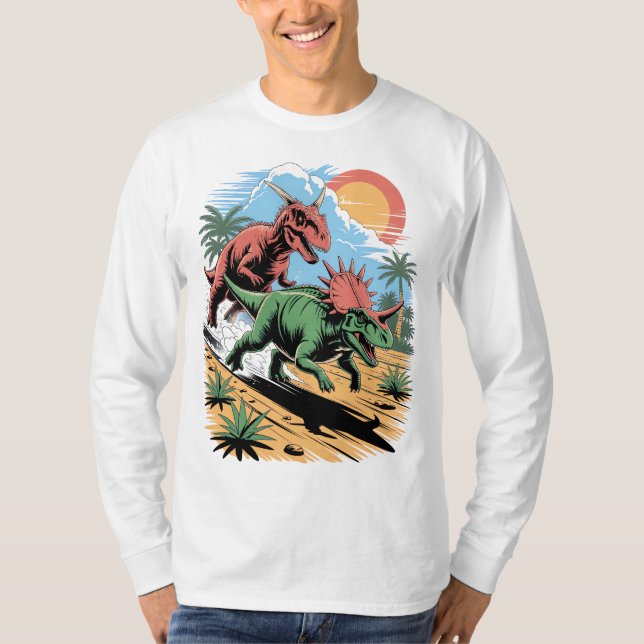 Camiseta Pachyrhinossauro correndo sobre um Carnotaurus (Frente)