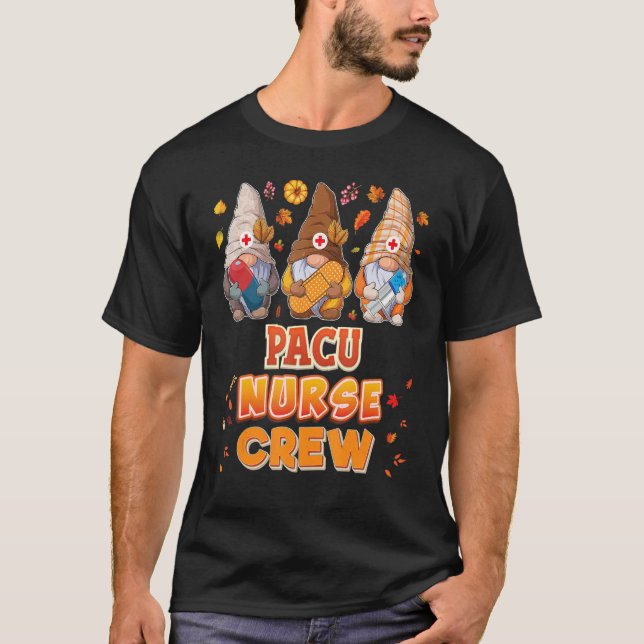 Camiseta PACU Nurse Crew Gnomes Thanksgiving Grateful Fall  (Frente)