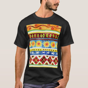 Camiseta Padrão de Aquarela Étnica Pintada à Mão