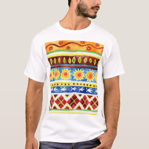 Camiseta Padrão de Aquarela Étnica Pintada à Mão
