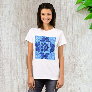 Camiseta Padrão de Azulejo Floral Azul Vintage Mediterrâneo