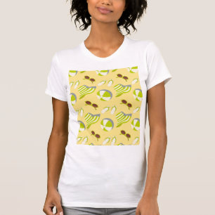 Camiseta Padrão de férias em praia com óculos de sol e chap