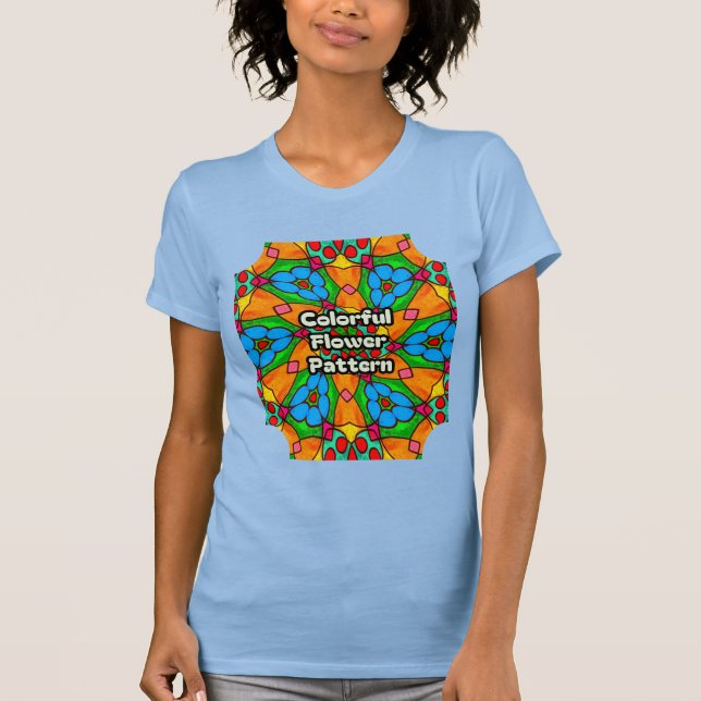 Camiseta Padrão de Flores Estéticas (Frente)