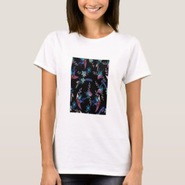 Camiseta padrão de fundo preto floral