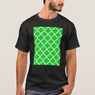 Camiseta Padrão De Quatrefoil Em Branco Em Abertura No Verã