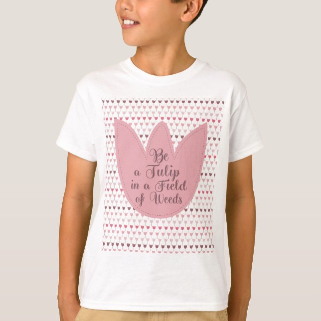 Camiseta Padrão de Tulipas Rosa Simples (Frente)