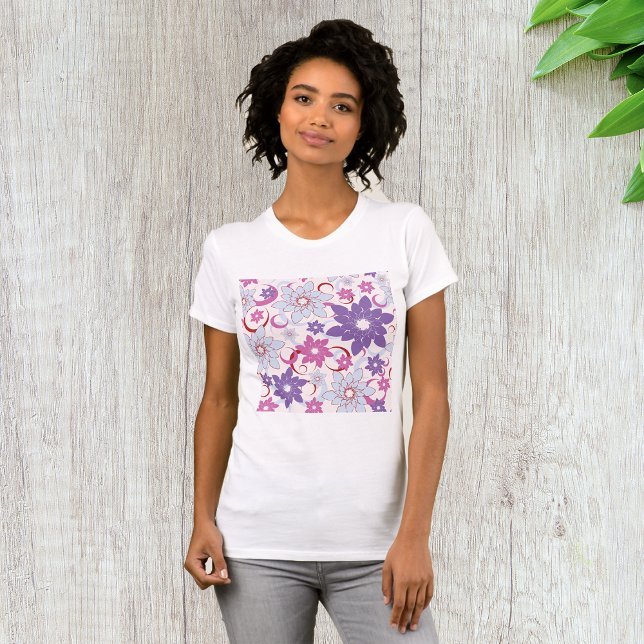 Camiseta Padrão Floral Vibrante Flores Azuis Rosa Púrpura (Criador carregado)
