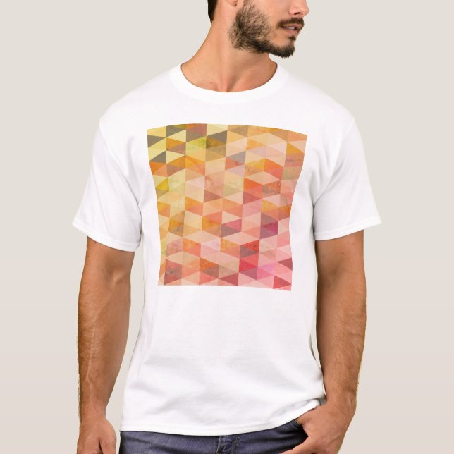 Camiseta Padrão Geométrico Triângulo Macio (Frente)