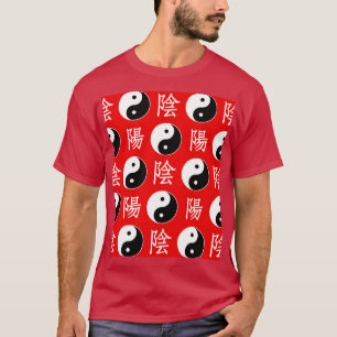 Camiseta Padrão Yinyang Chinês de Fundo Vermelho