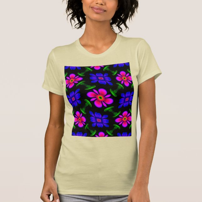 Camiseta Padrões de flores rosa adoráveis (Frente)