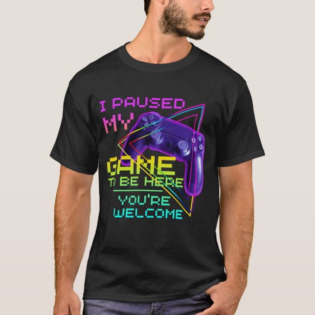 CAMISETA PAGUEI MEU JOGO PARA ESTAR AQUI VOCÊ É BEM-VINDO (Frente)