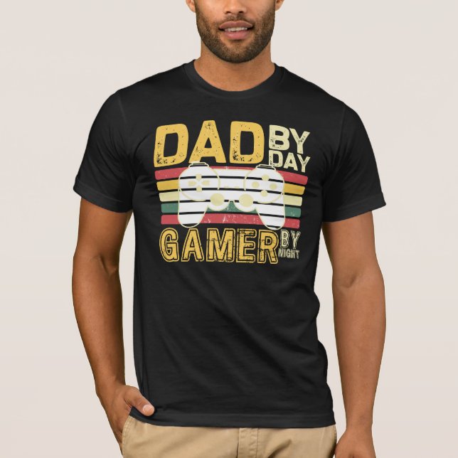 Camiseta Pai de Dia Gamer à Noite (Frente)