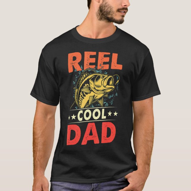 Camiseta Pai De Pesca De Pai Legal Da Mens Reel 2022 (Frente)