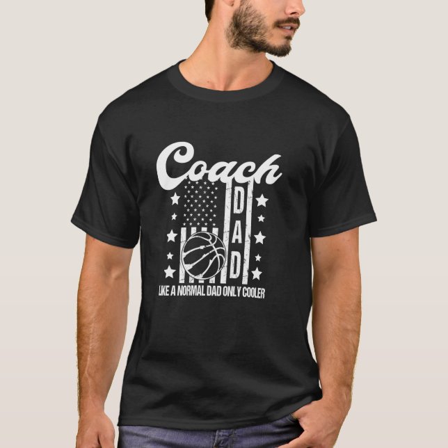 Camiseta Pai De Treinador De Basquete Como Um Pai Normal Ap (Frente)