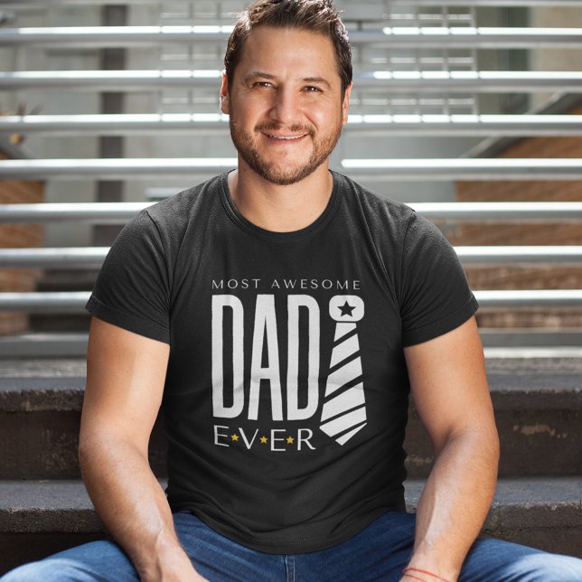 Camiseta Pai Escuro Mais Incrível Do Mundo Dia de os pais C (Criador carregado)